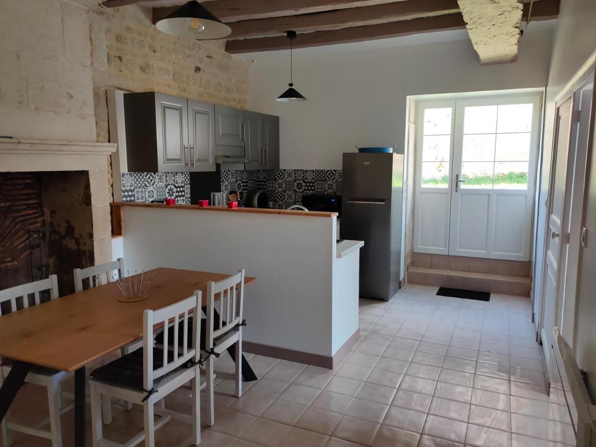 Vila Le Logis De La Pierre Perigne Exteriér fotografie